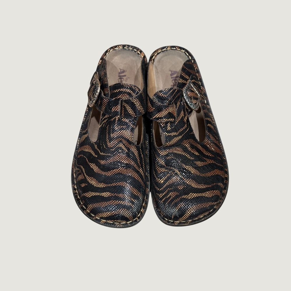 Alegria by PG Lite Womens Clogs 7/7.5 Metallic Animal Print Buckle Black Gold 37
